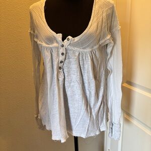 We The Free Light Gray Button-Front Henley Peasant Top